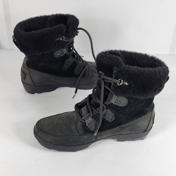 UGG Black Fur-Lined Lace-Up Boots #734 Size 7 - Picture 3 of 11